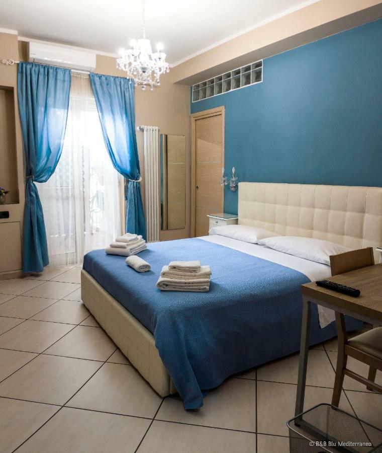 Blu Mediterraneo B&B Мессина Экстерьер фото